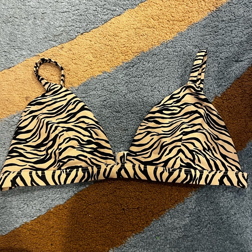 Bikini top - black stripped size medium